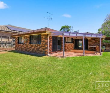 LOVELY FAMILY HOME - Photo 6