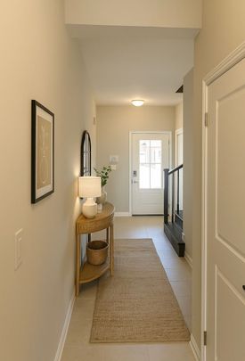 For Lease - 31 Sycamore Street, Welland, Ontario - Photo 1