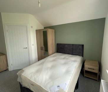 Studio to rent - Photo 5