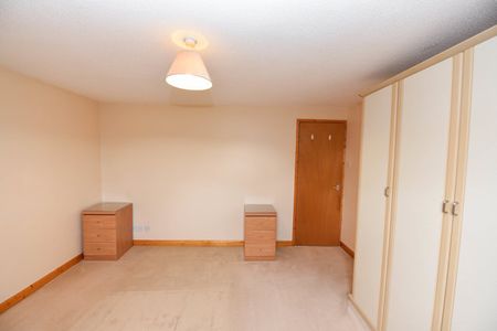 56 Bishop Forbes Crescent, AB21 0TW, Aberdeen - Photo 5