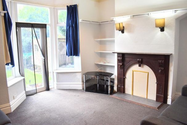 5 bedroom semi-detached house to rent - Photo 1