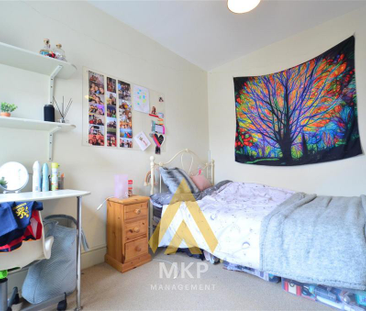 6 bedroom terraced house to rent - Photo 2