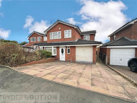 Amberwood, Chadderton, Oldham, Greater Manchester, OL9 - Photo 2