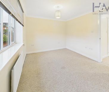 3 bedroom semi-detached house to rent - Photo 6