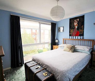 2 bedroom maisonette to rent - Photo 2