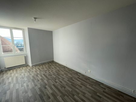 Location - Appartement T4 - 79 m² - Sancey - Photo 4