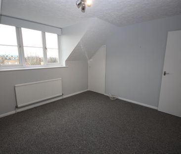 1 bedroom Terraced House to let - Photo 3