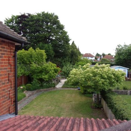 1 bedroom in a house share to rent - Photo 4