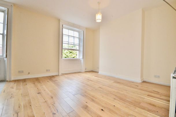 2 Bed Flat, Oxford Road, RG1 - Photo 1