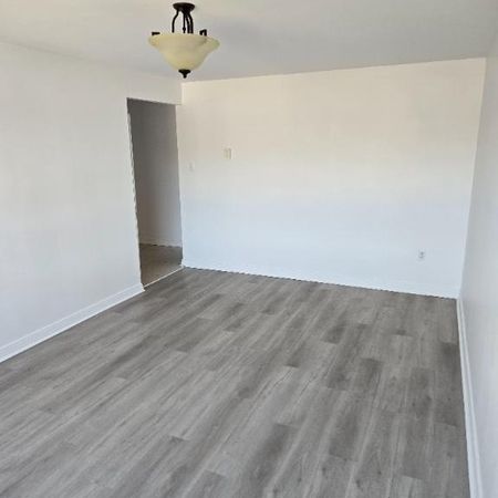 5 1/2 à louer - Ahuntsic - proche de tous les services - Photo 4