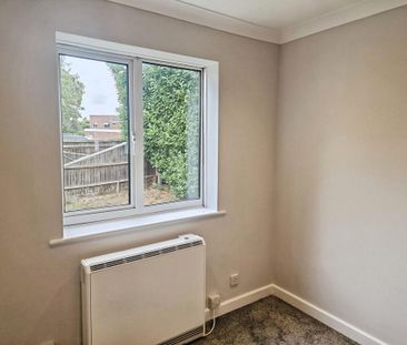 2 bedroom maisonette to rent - Photo 5