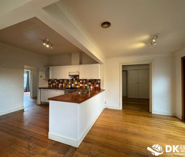 Spacious & Low-Maintenance 3-Bedroom Home - Photo 2