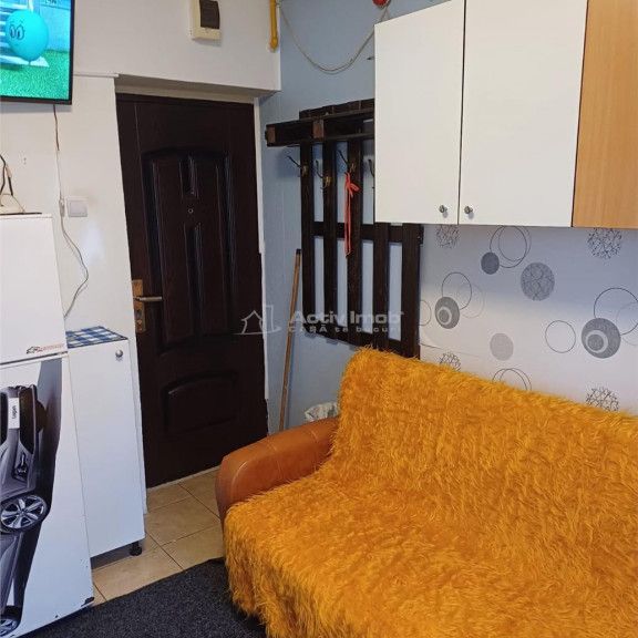 Camera- de inchiriat - Tractorul - Fotografie 1