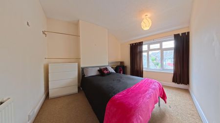 4 bedroom house to rent - Photo 2