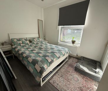 1 Bed Flat, Blenheim Gardens, SM6 - Photo 2