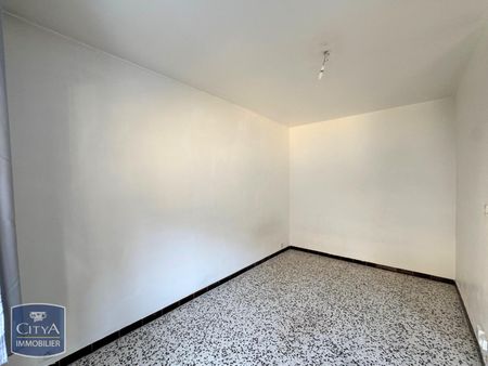 Location Appartement 1 pièce 24m² MARSEILLE 7ème - Photo 2