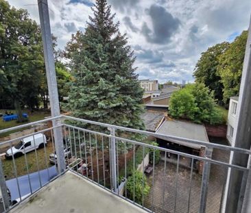 Praktisch geschnittene 2-Zimmer-Wohnung mit Balkon nahe der Sachsen... - Photo 1
