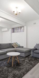 PERFECTLY SITUATED FLAT - Photo 4