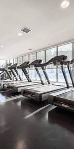 218 QUEENS QUAY WEST - HIGH FLOOR 1 BEDROOM W/LAKE VIEWS - Photo 4