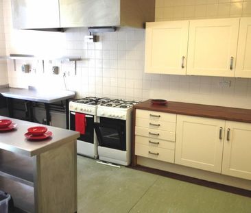 1 bedroom in a house share to rent - Photo 5