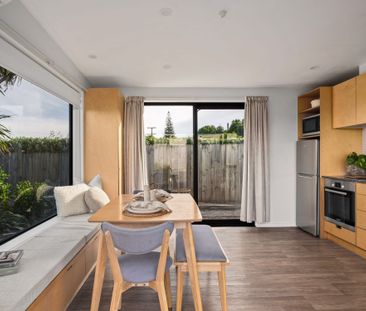 Two Bedroom - Fully Furnished - Photo 5