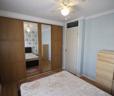 Pinkcoat Close, Feltham, Middlesex,TW13 - Photo 2