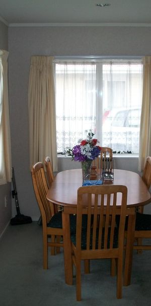 Paraparaumu - 2 bedrooms - Photo 1