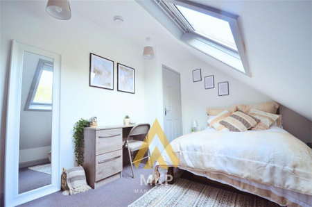 6 bedroom terraced house to rent - Photo 4