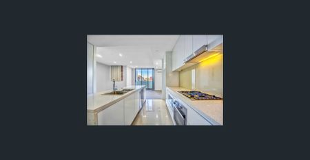 Emerald Apartments - Photo 2