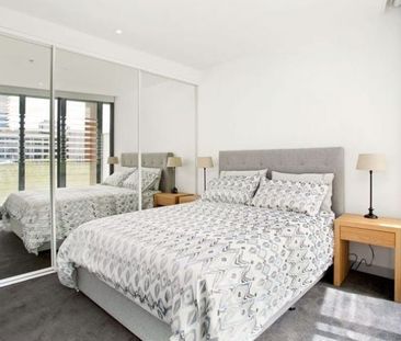 FULLY FURNSIHED – Oversized One Bedroom In City Centre! - Photo 6