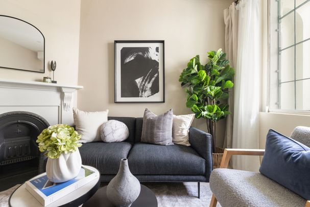 6 Douglas Street, Redfern NSW 2016 - House For Rent | Domain - Photo 1