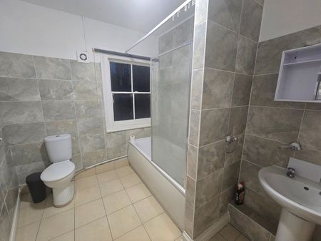 2 Bed Flat, Bow Road, E3 - Photo 5