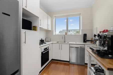 9/109 Westbury Street, St Kilda East. - Photo 3