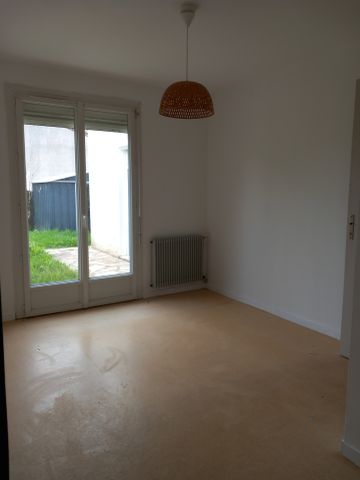 Location Maison 4 pièces 74m² MARMANDE 47200 - Photo 2