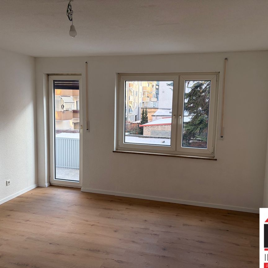 *Neu renoviert - 3 Zimmer - Südbalkon - Garage möglich* - Photo 1