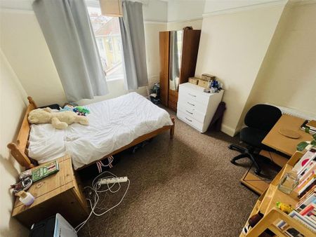 4 bedroom house to rent - Photo 2