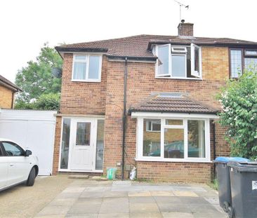 3 bedroom semi-detached house to rent - Photo 6