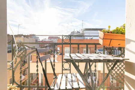 Carrer de Galileu, Barcelona, Catalonia 08014 - Photo 2