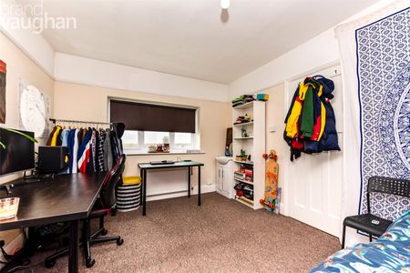 5 bedroom semi-detached house to rent - Photo 2