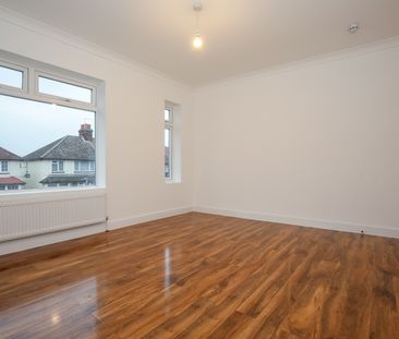 Burlington Road, KT3 (Flat) - Photo 3