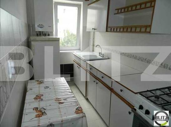 De inchiriat 2 camere, decomandat, 45 mp, zona strazii Clabucet! - Photo 1