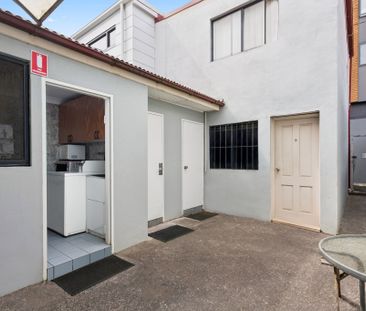 Spacious Rooms - Photo 4