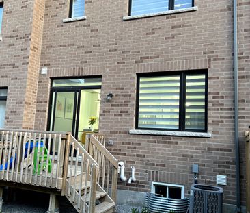 For Lease - 1158 Drawstring Lane, Pickering, Ontario - Photo 4