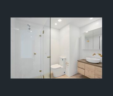 Renovated and Spacious Apartment in Peaceful Location - Photo 4