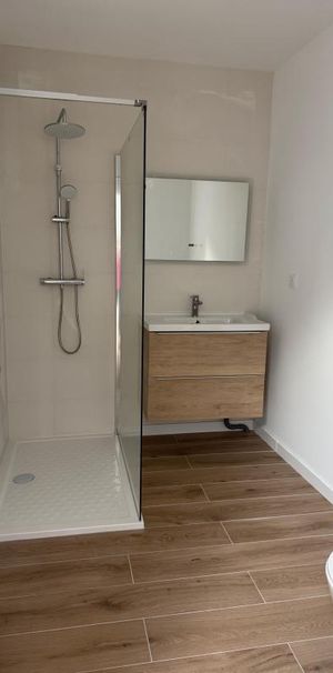 Location Appartement 2 pièces 39m² NEGREPELISSE 82800 - Photo 1