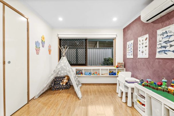160 Tarneit Road, Werribee. - Photo 1