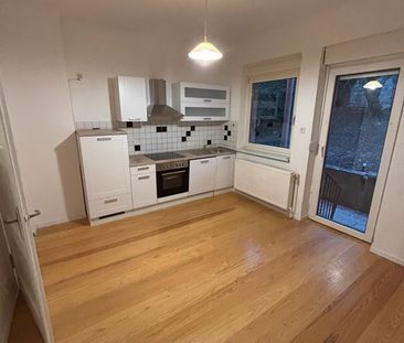 Frisch renovierte 3- ZKB Wohnung + Garten Terrasse ab sofort - Photo 5