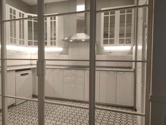 Luxury Flat for rent in Madrid, Spain - Photo 1