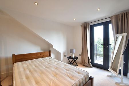 3 bedroom semi-detached house to rent - Photo 5