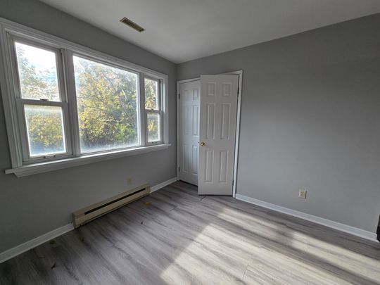 For Lease - 129 King Street Unit# 1, Clarington, Ontario - Photo 1